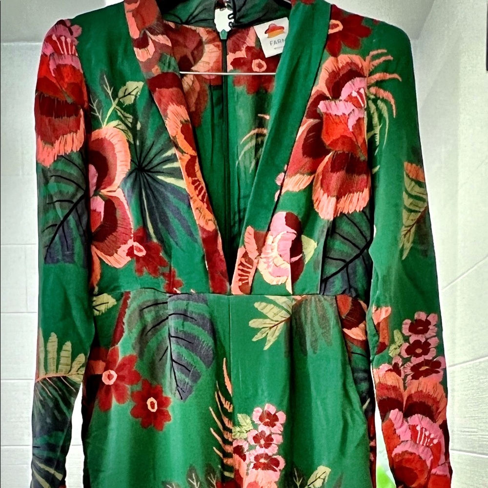 FARM RIO jumpsuit. Vibrant Green. M- never worn… but no tags.